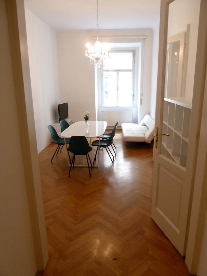 โซเบียสกี อพาร์ตเมนต์ Apartment เวียนนา ภายนอก รูปภาพ