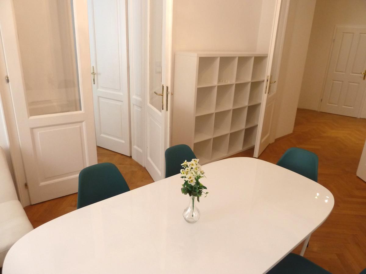 โซเบียสกี อพาร์ตเมนต์ Apartment เวียนนา ภายนอก รูปภาพ