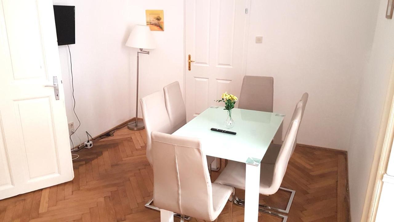 โซเบียสกี อพาร์ตเมนต์ Apartment เวียนนา ภายนอก รูปภาพ